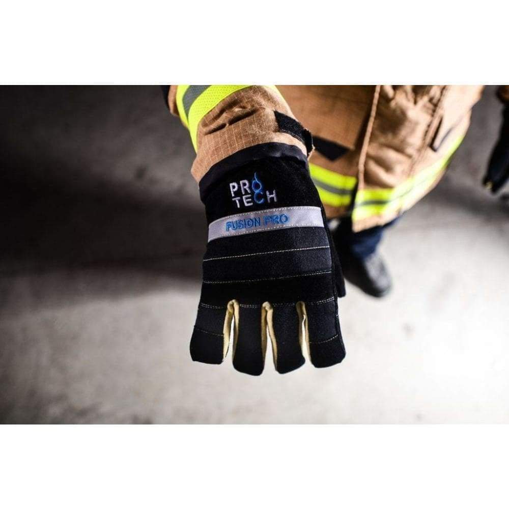 Pro-Tech 8 Fusion Pro Structure Glove - Short Cuff